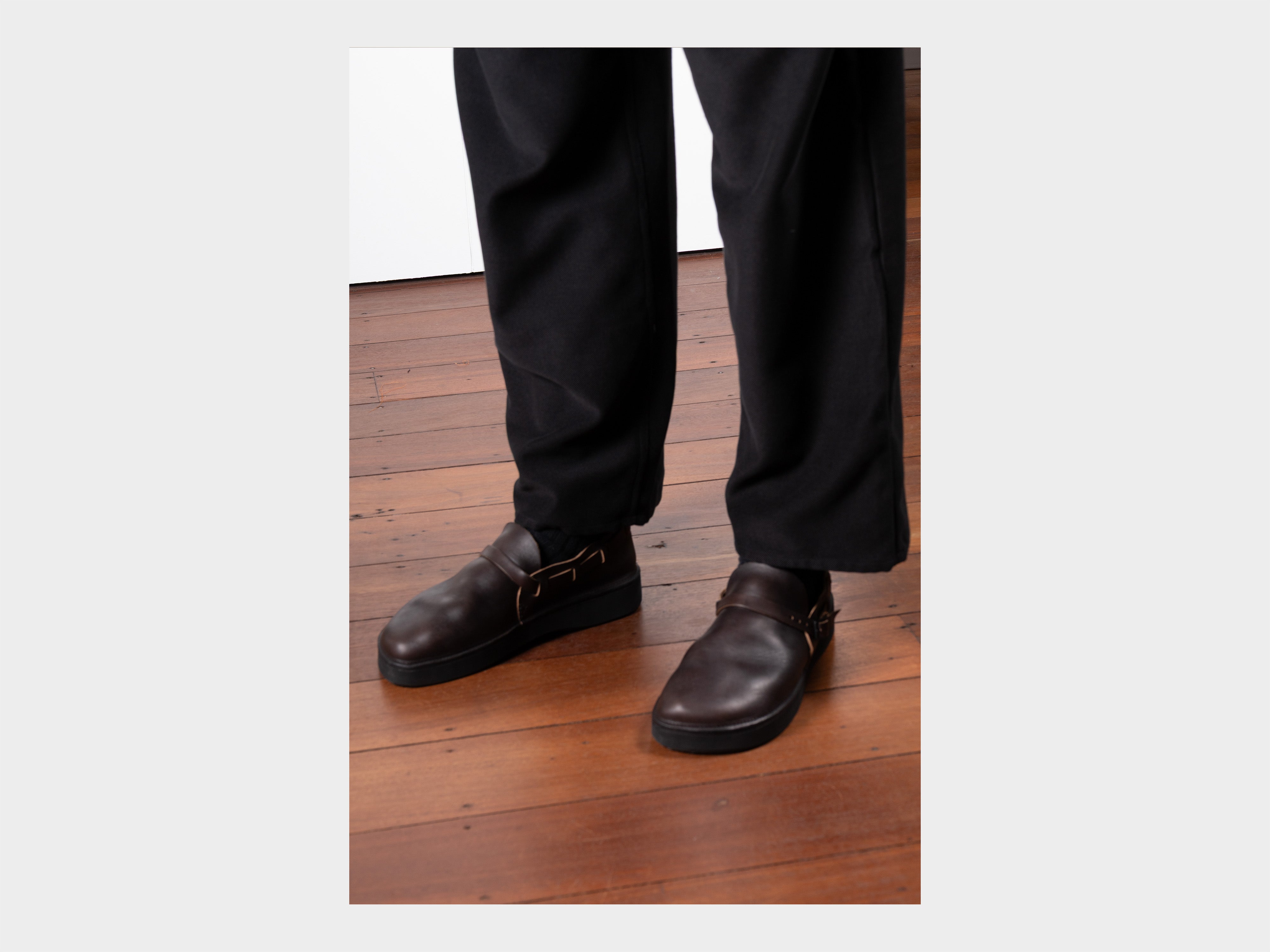 R0V1 "Aurora Low" Hut Horween