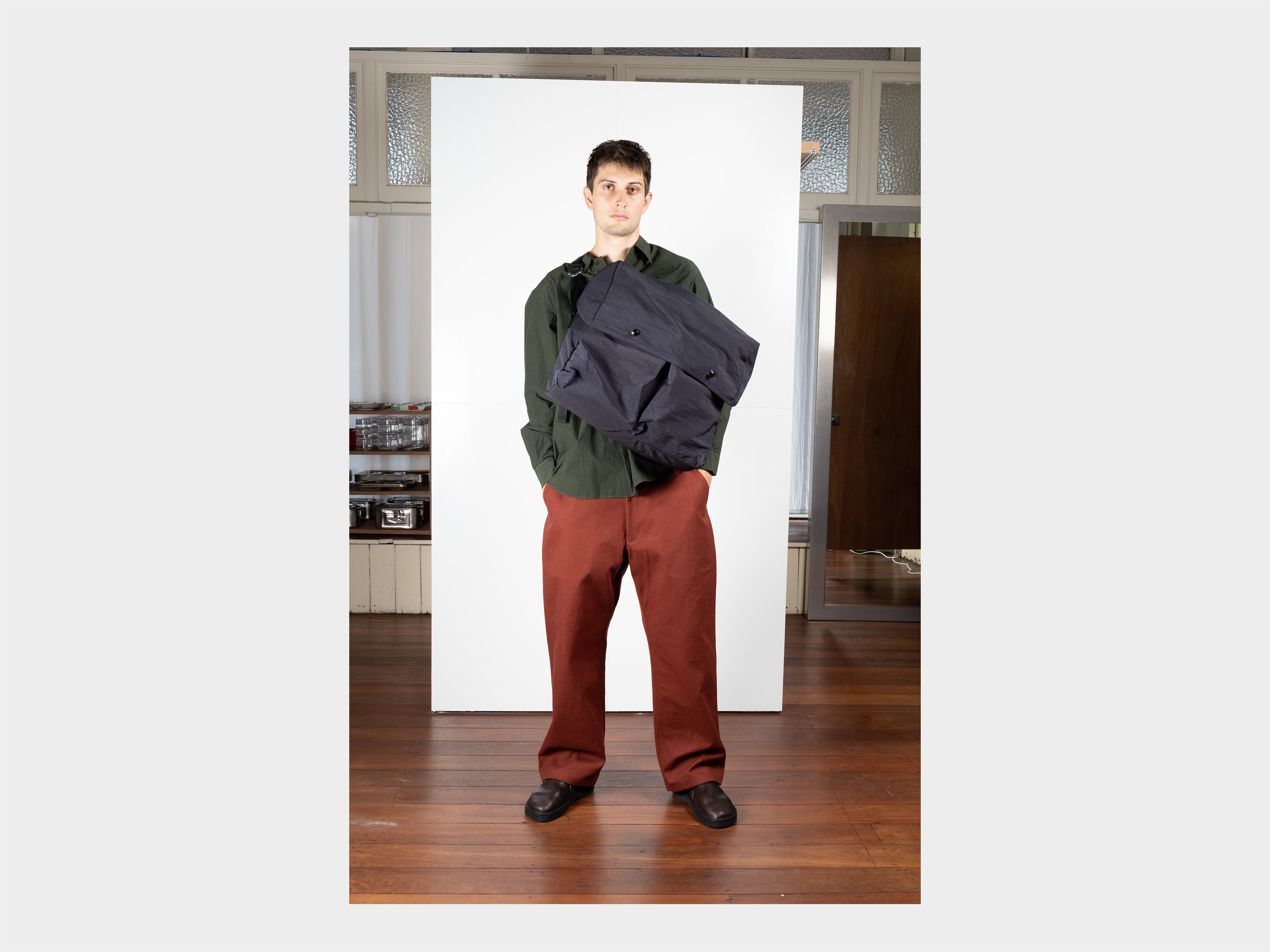 R21G2 "Snap Messenger" Monitor Nylon