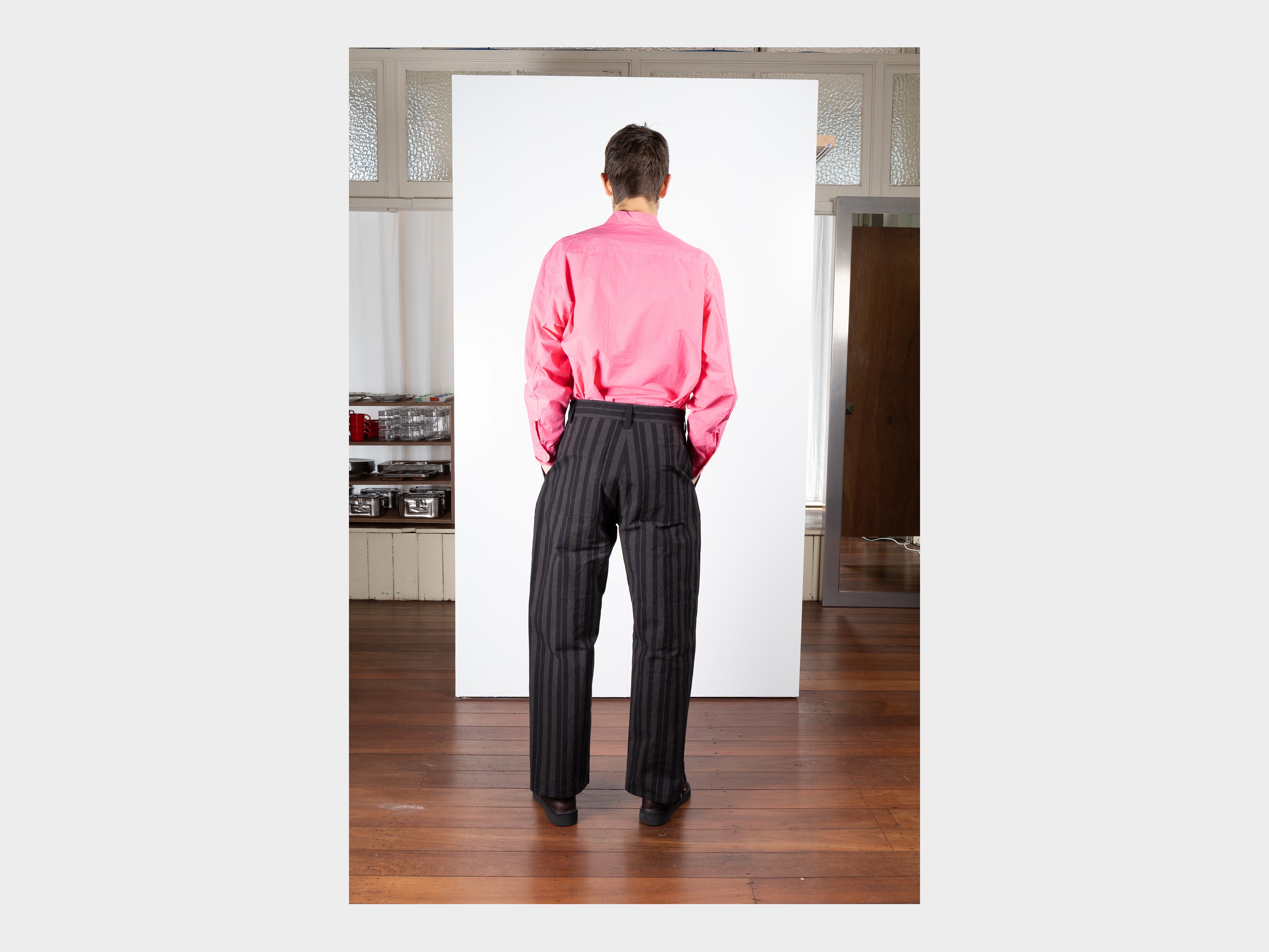 R21P4 "Wide Pants" Grey Theatre Wax