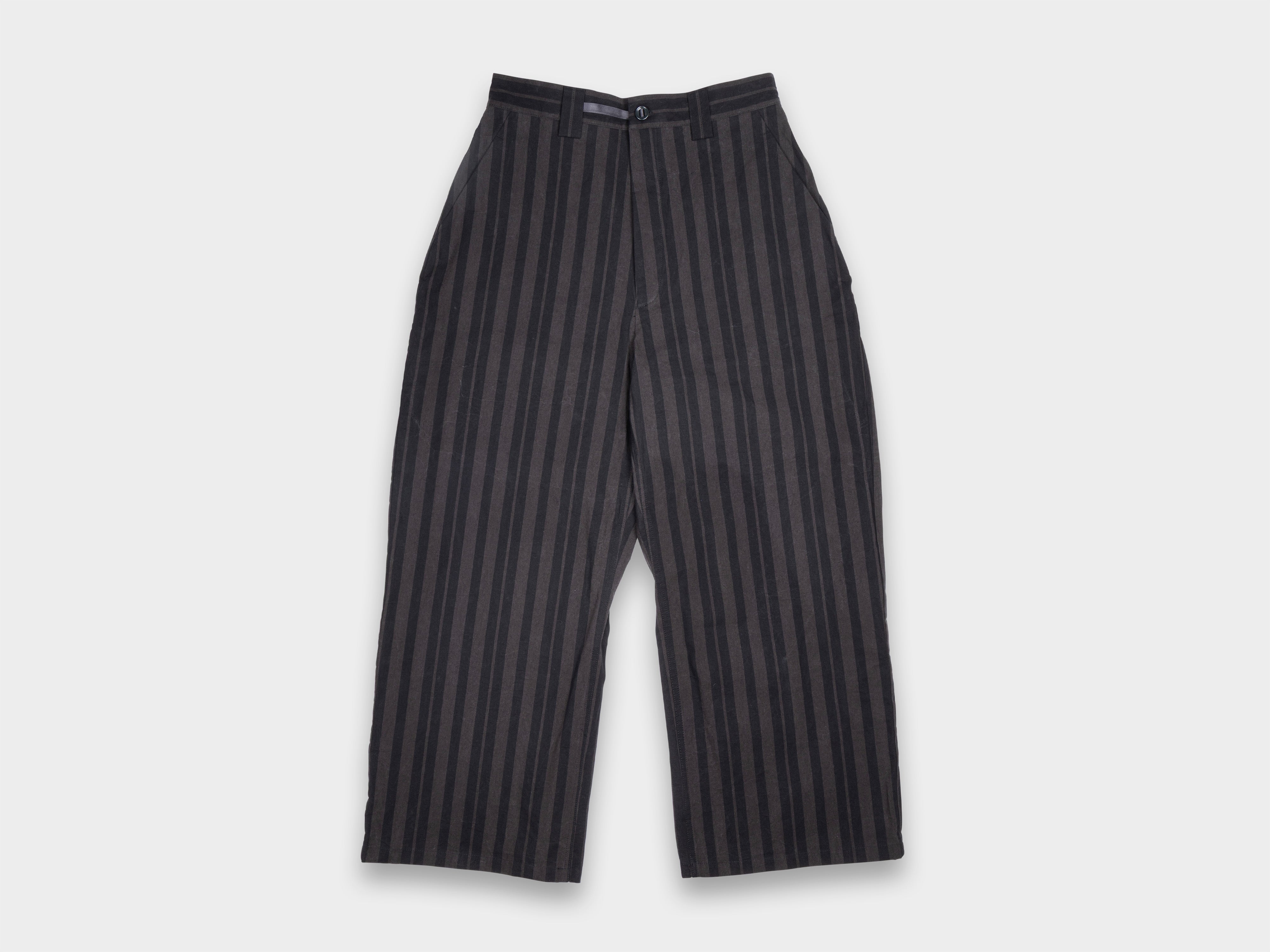 R21P8 "Sail Pants" Grey Theatre Wax