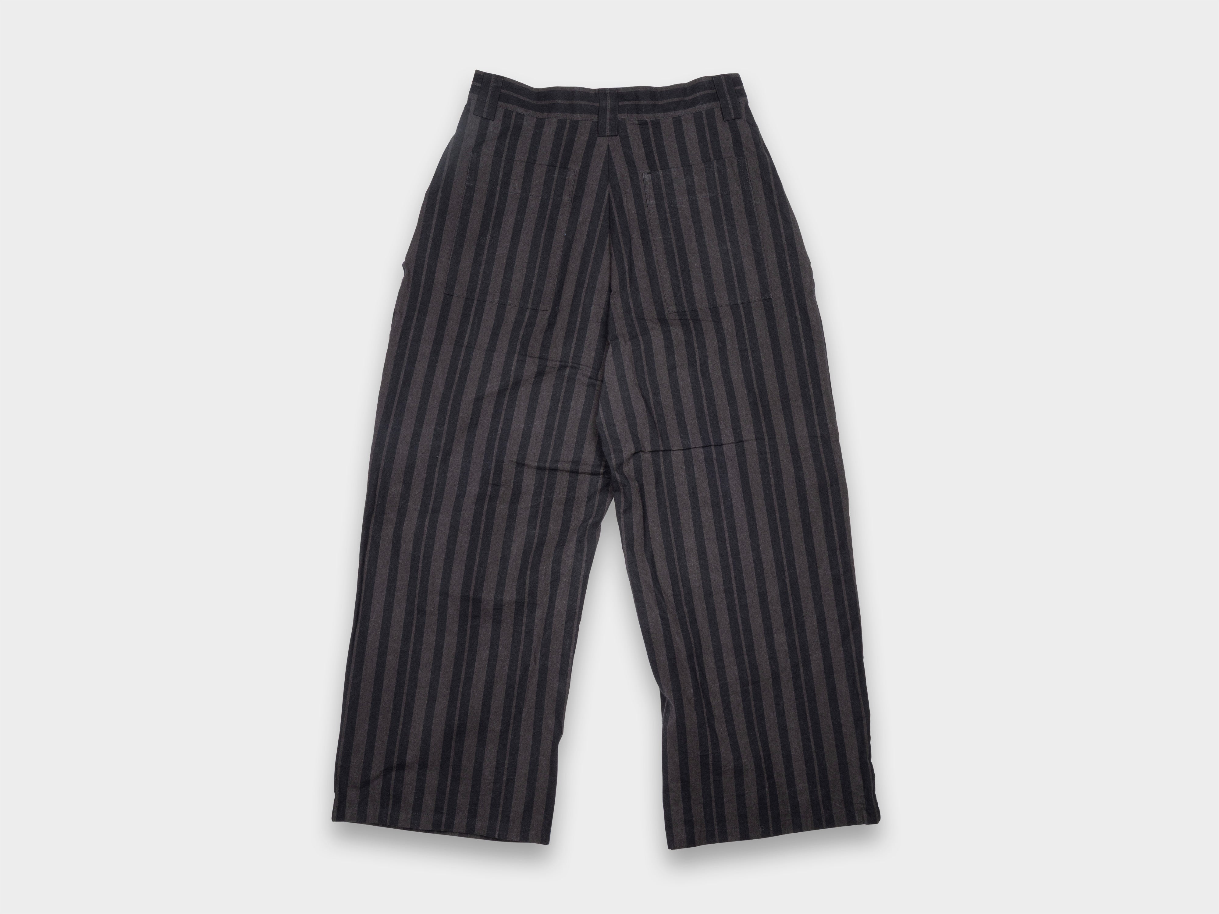 R21P8 "Sail Pants" Grey Theatre Wax