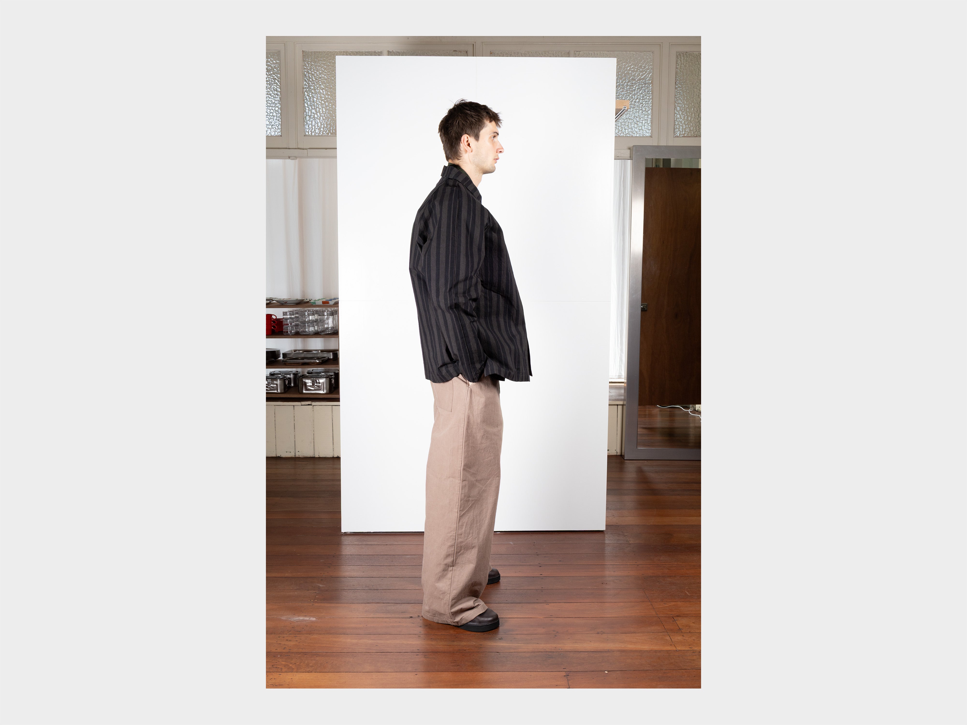 R21S0 "Column Shirt" Grey Theatre Wax