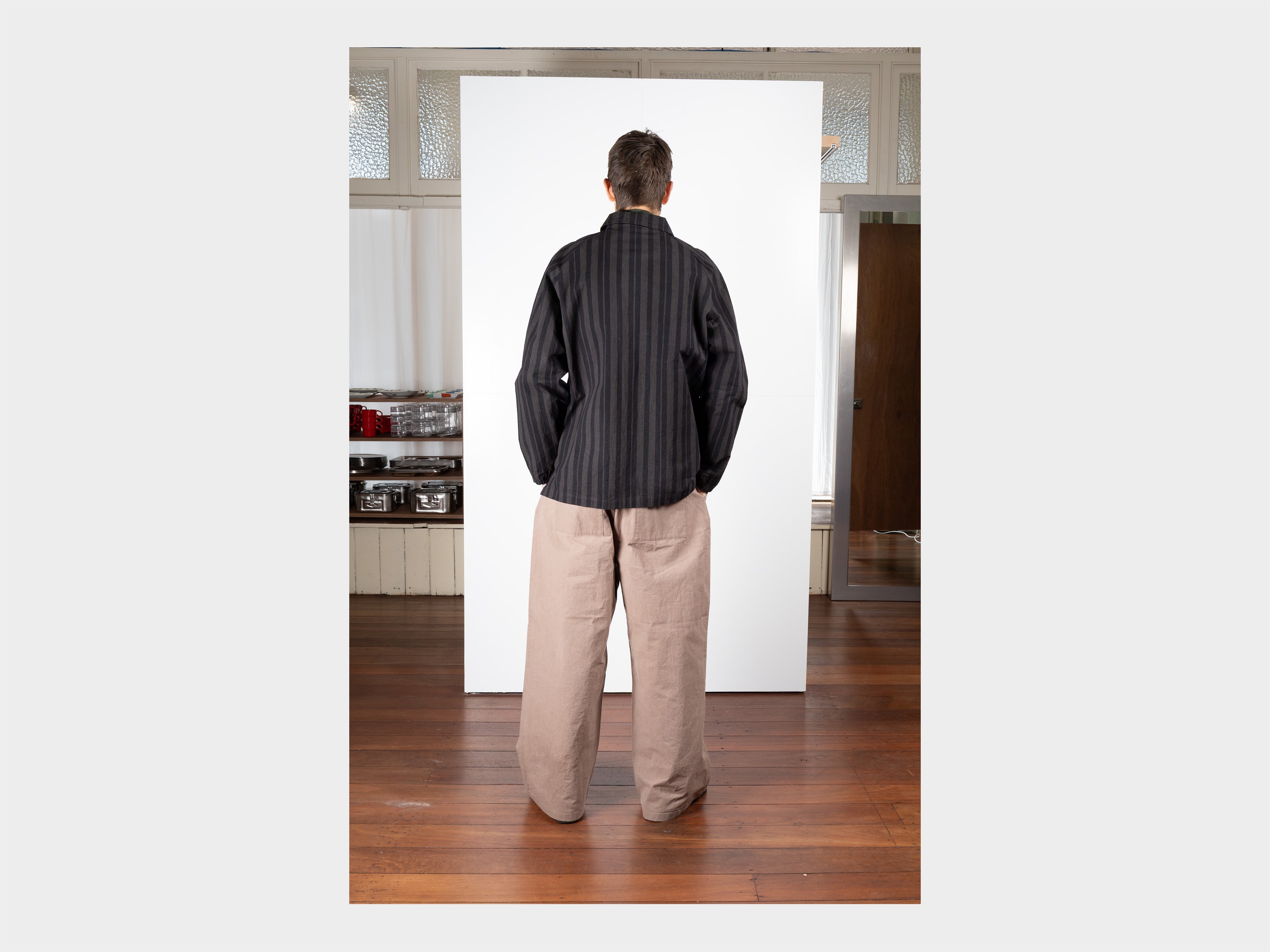 R21S0 "Column Shirt" Grey Theatre Wax