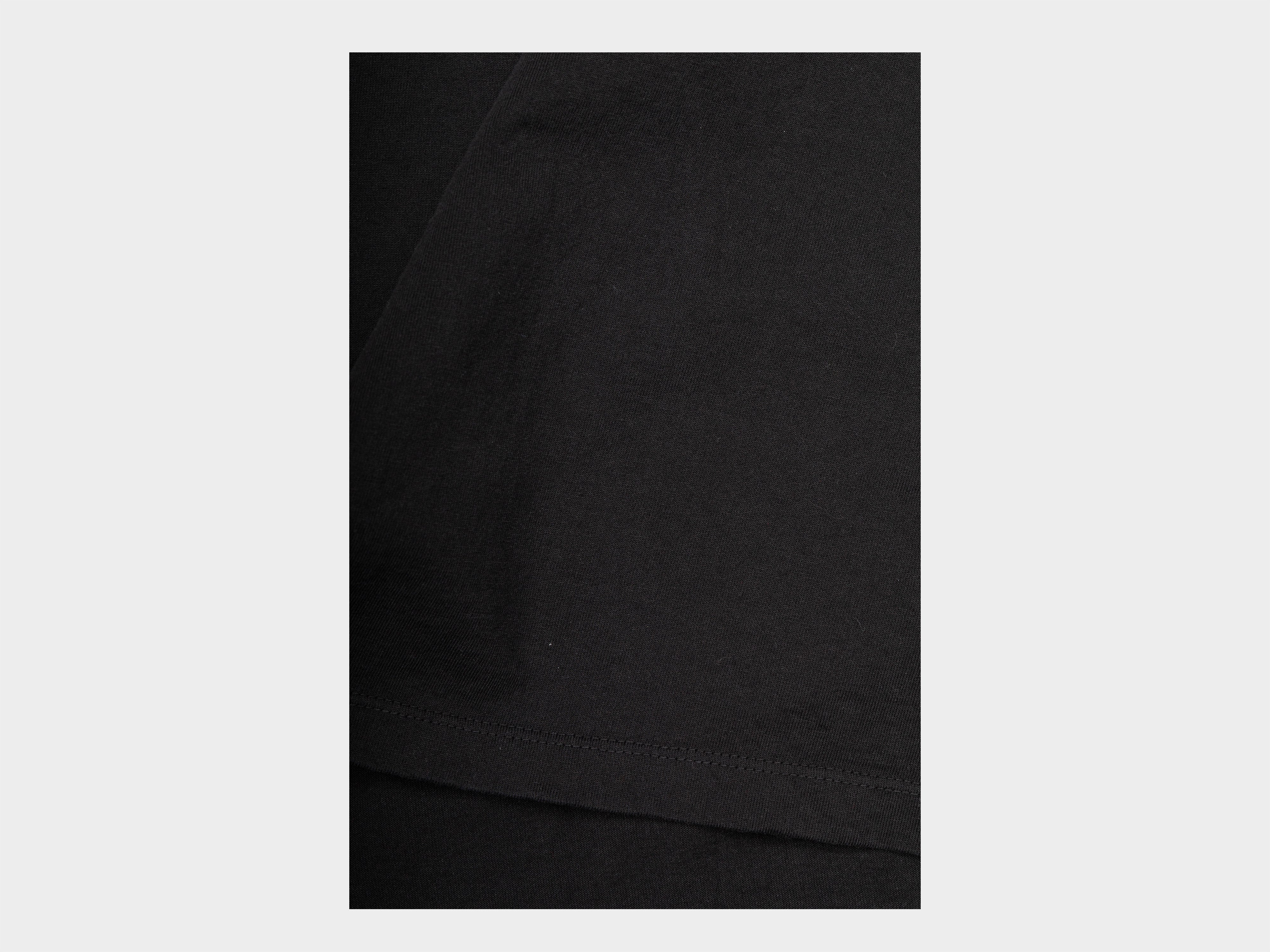 R22T4 "S/S Big T-Shirt" Black