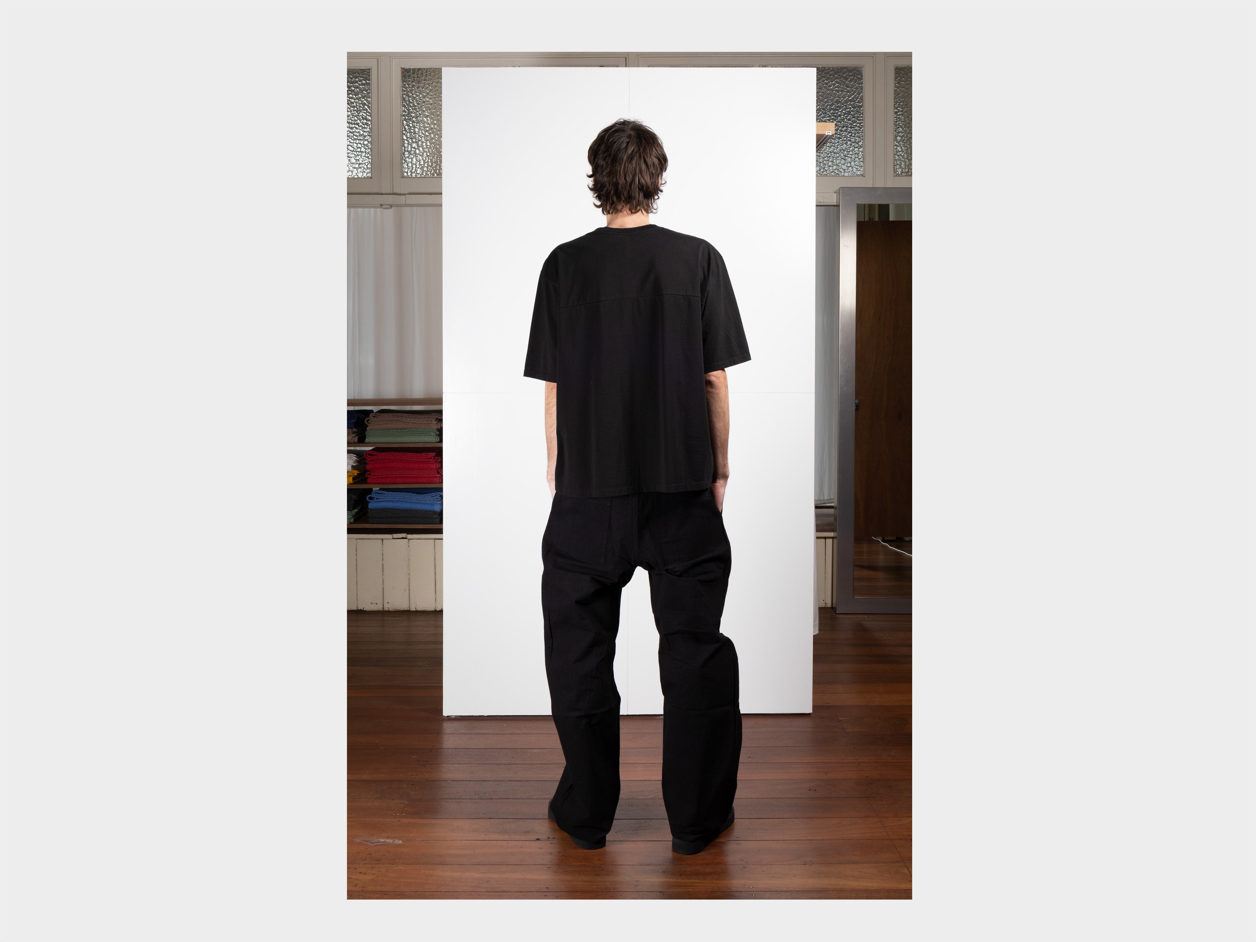 R22T4 "S/S Big T-Shirt" Black