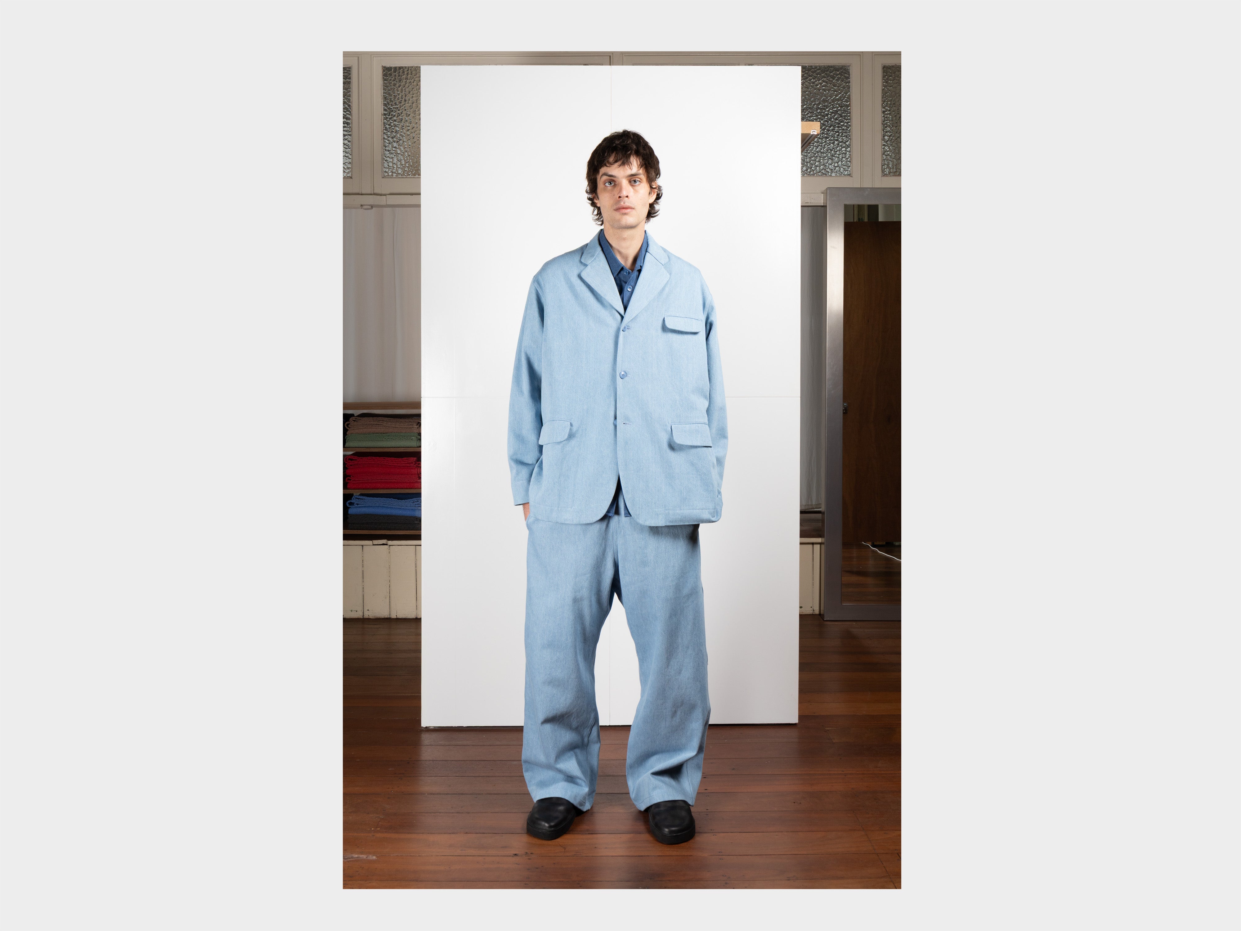 R22Y4 "Big Blazer" Stone Cutch Denim
