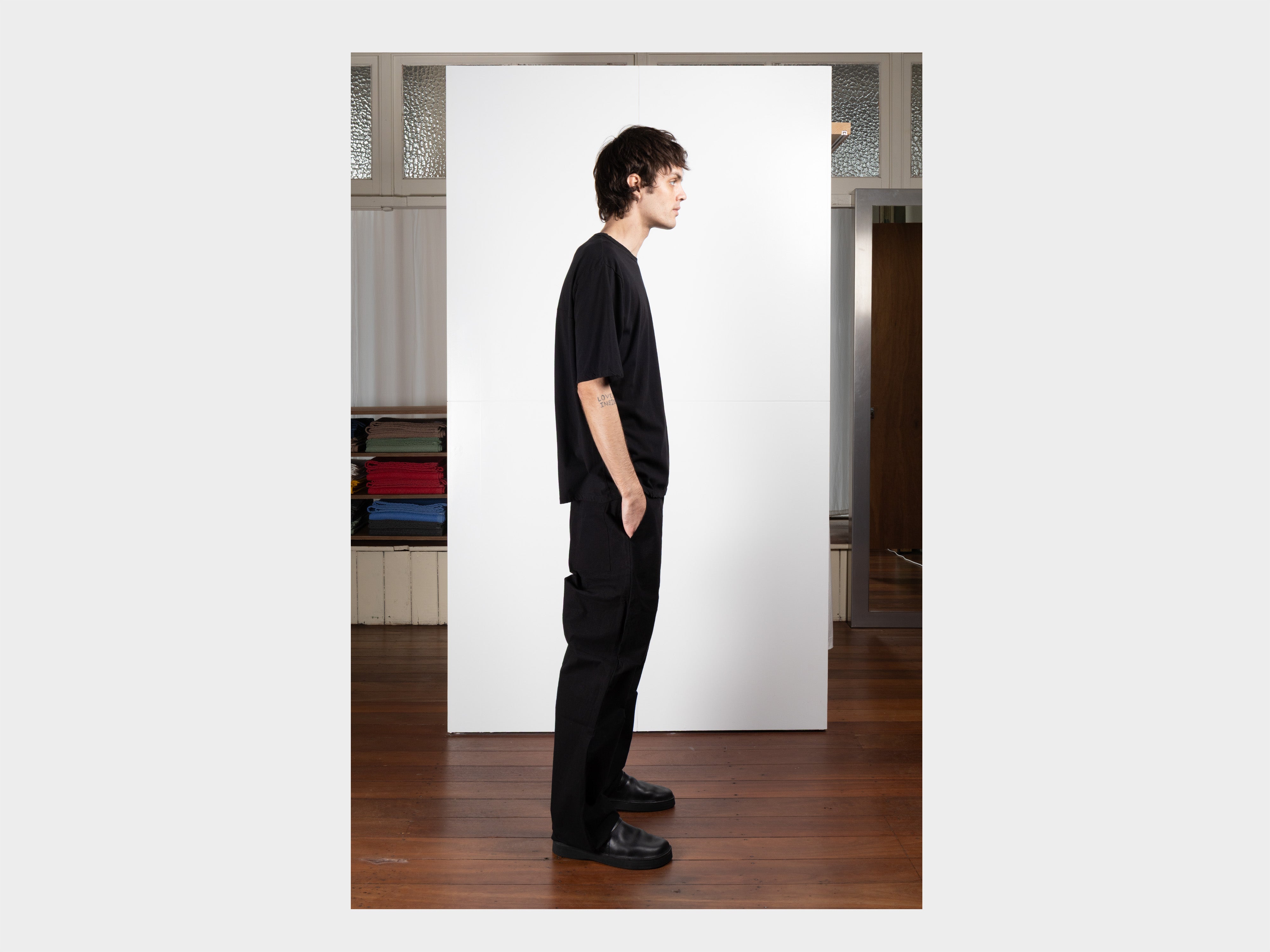 R22T5 "S/S Binder T-Shirt" Black